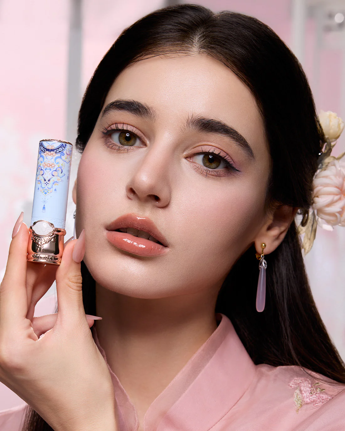 Butterfly Cloud Collar Glossy Lipstick - Image 15