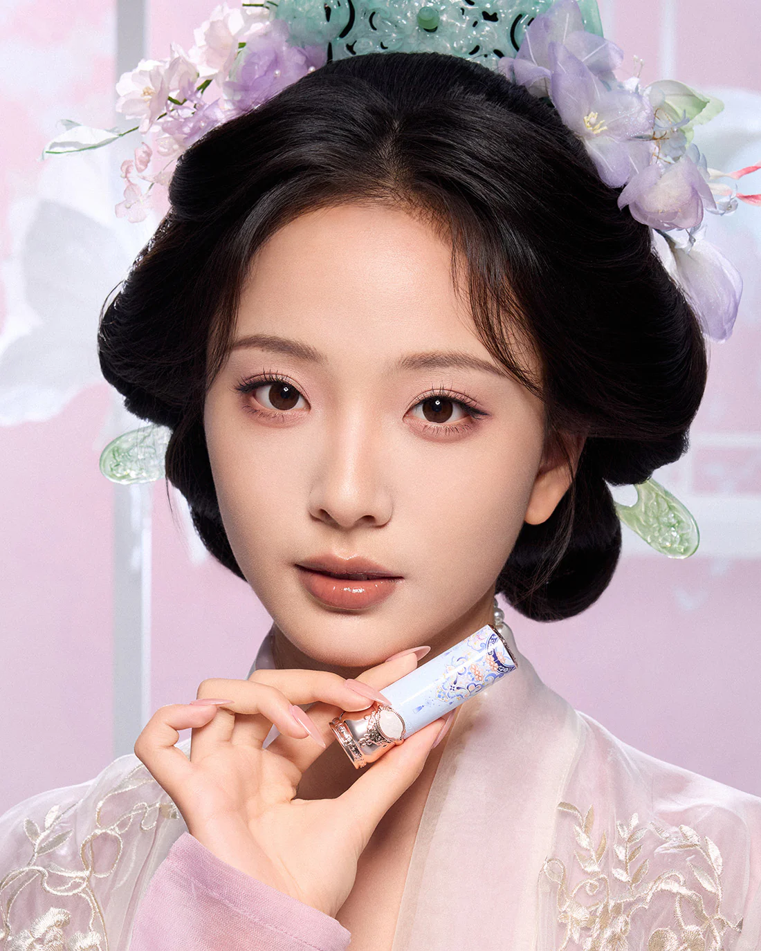 Butterfly Cloud Collar Glossy Lipstick - Image 17