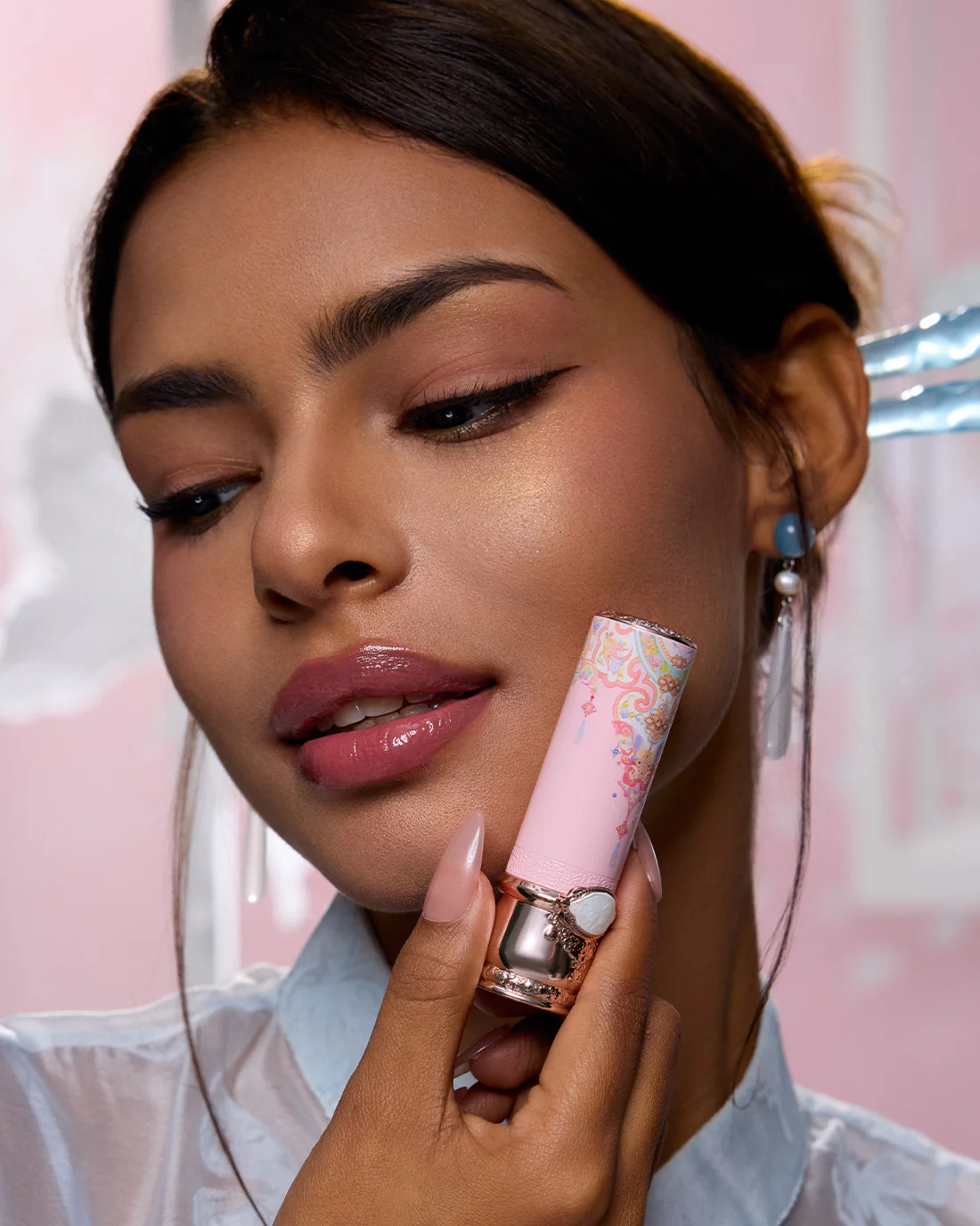 Butterfly Cloud Collar Glossy Lipstick - Image 56