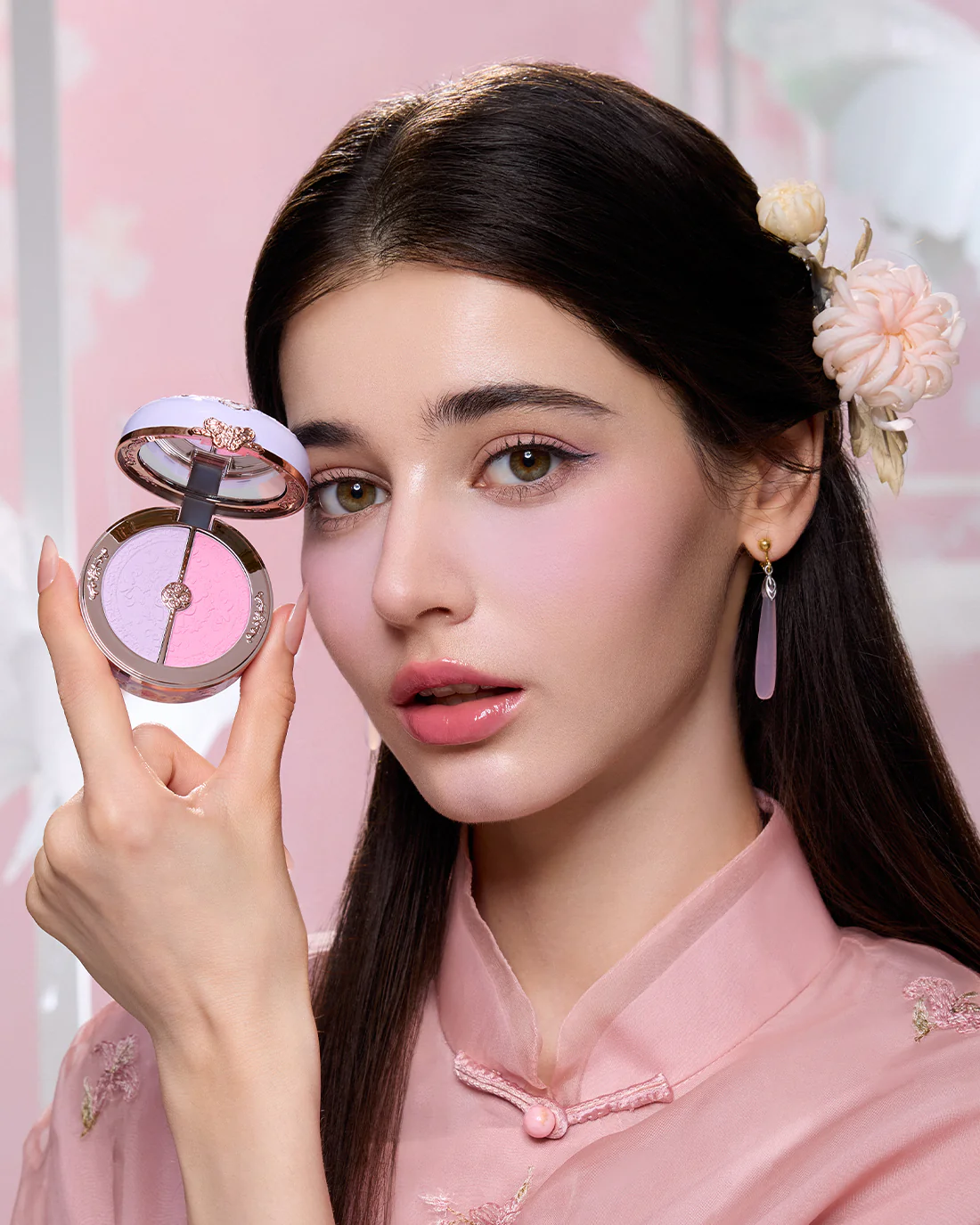 Butterfly Cloud Collar Rouge Box Highlighting & Blush Duo Powder - Image 36