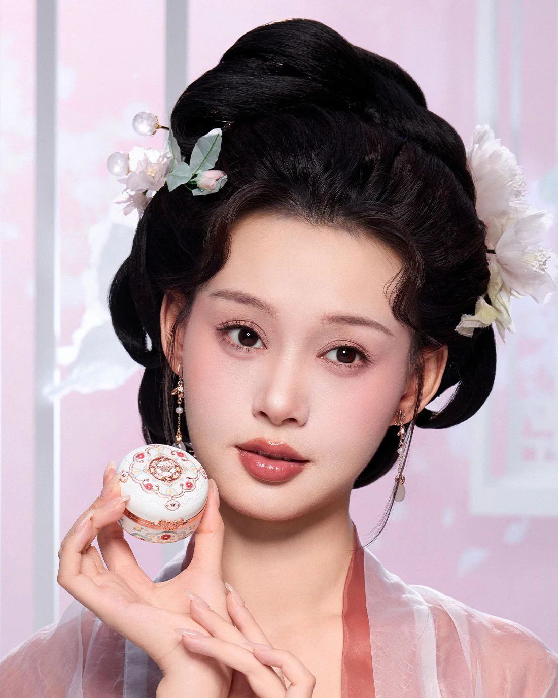 Butterfly Cloud Collar Rouge Box Highlighting & Blush Duo Powder - Image 6